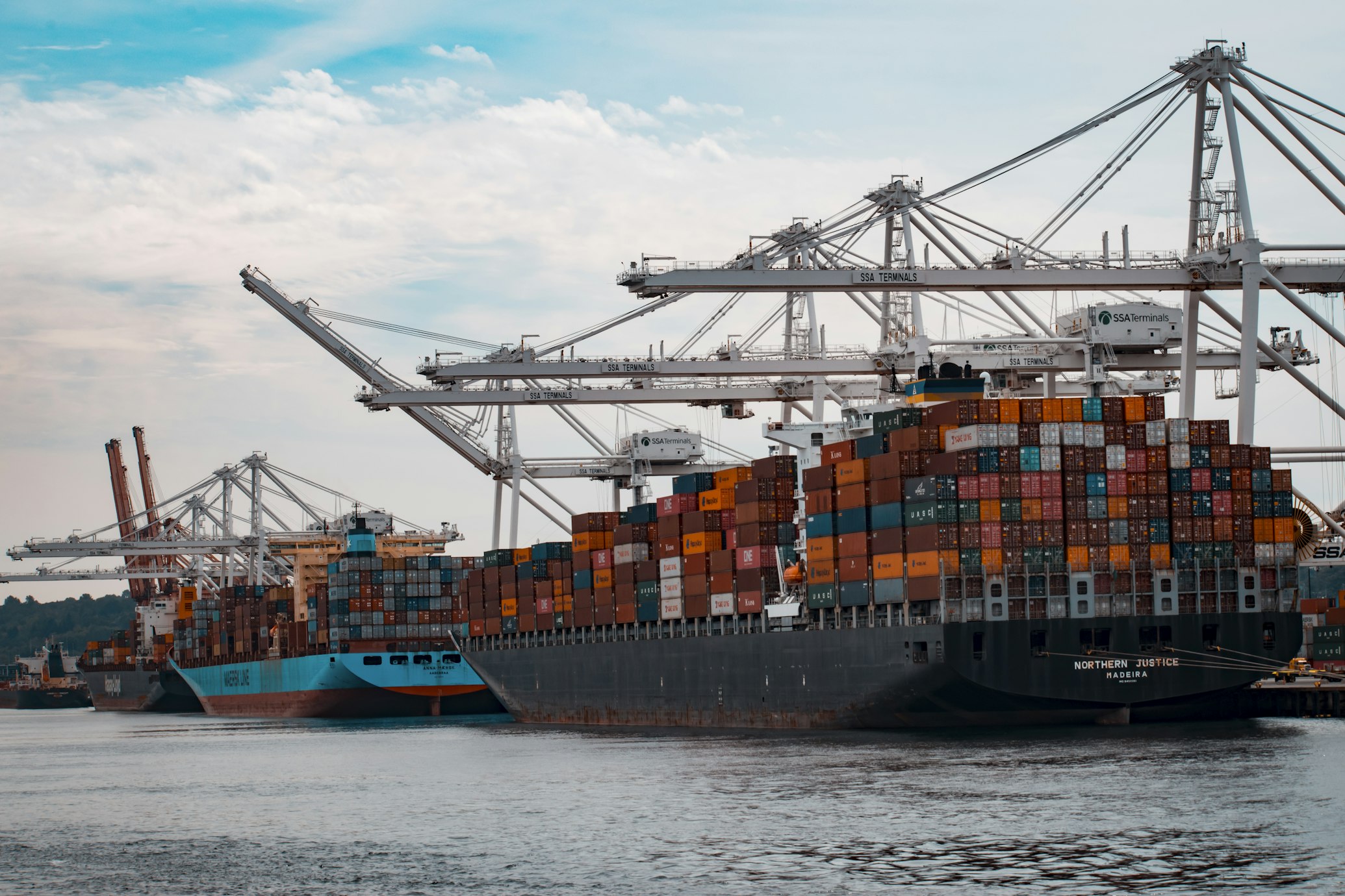 Global Logistics Shipping